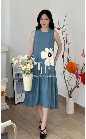 Đầm maxi màu sát nách, thêu bông 