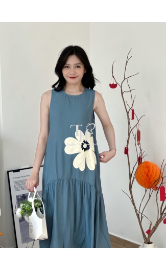 Đầm maxi màu sát nách, thêu bông 